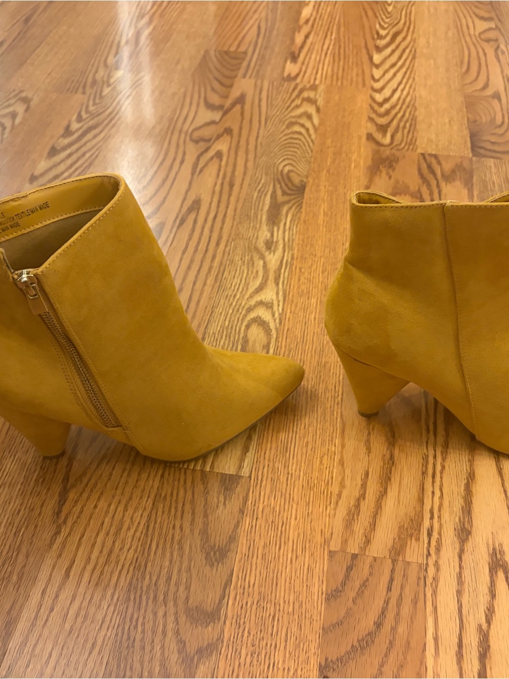 ShoeDazzle Kaylee Cone-Heeled Ankle Boots. Great shape size 9 - Picture 4 of 6